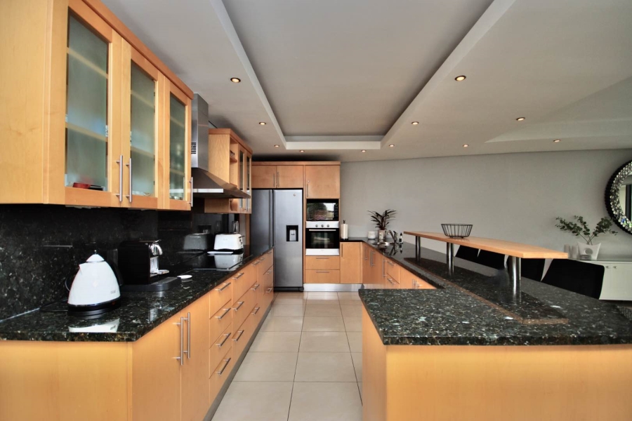 3 Bedroom Property for Sale in Sunset Beach Western Cape